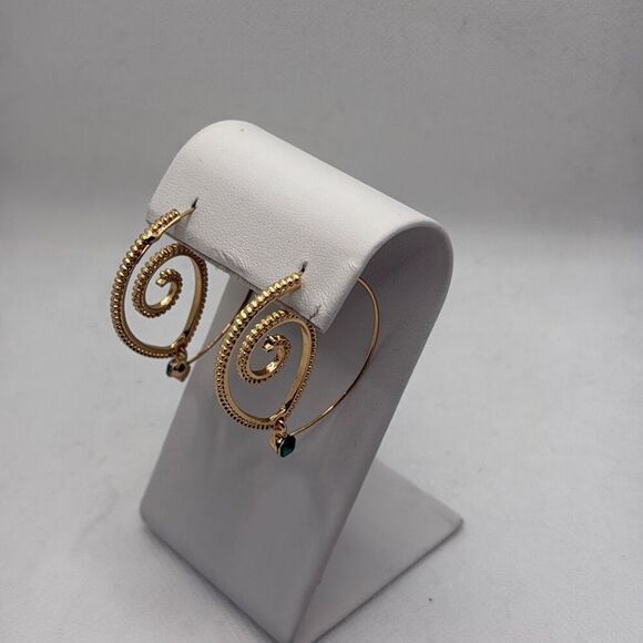 No Brand Jewelry - NWOT Spiral, coil hoop earrings with teardrop stone